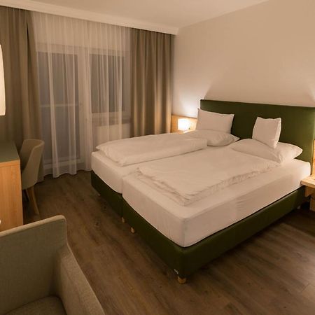 Hotel Gruenes Tuerl 바트슐러바흐 외부 사진