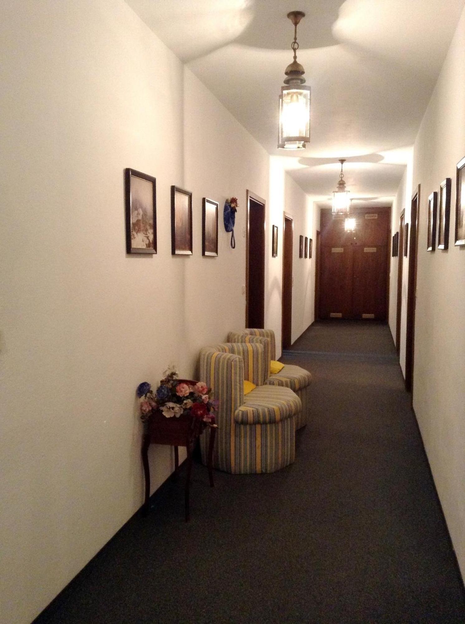 Hotel Gruenes Tuerl 바트슐러바흐 외부 사진