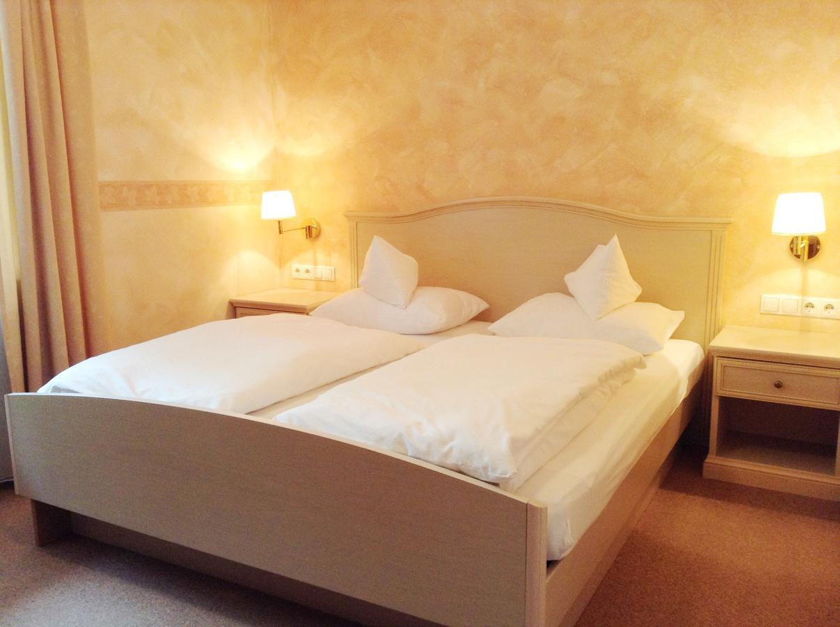 Hotel Gruenes Tuerl 바트슐러바흐 객실 사진