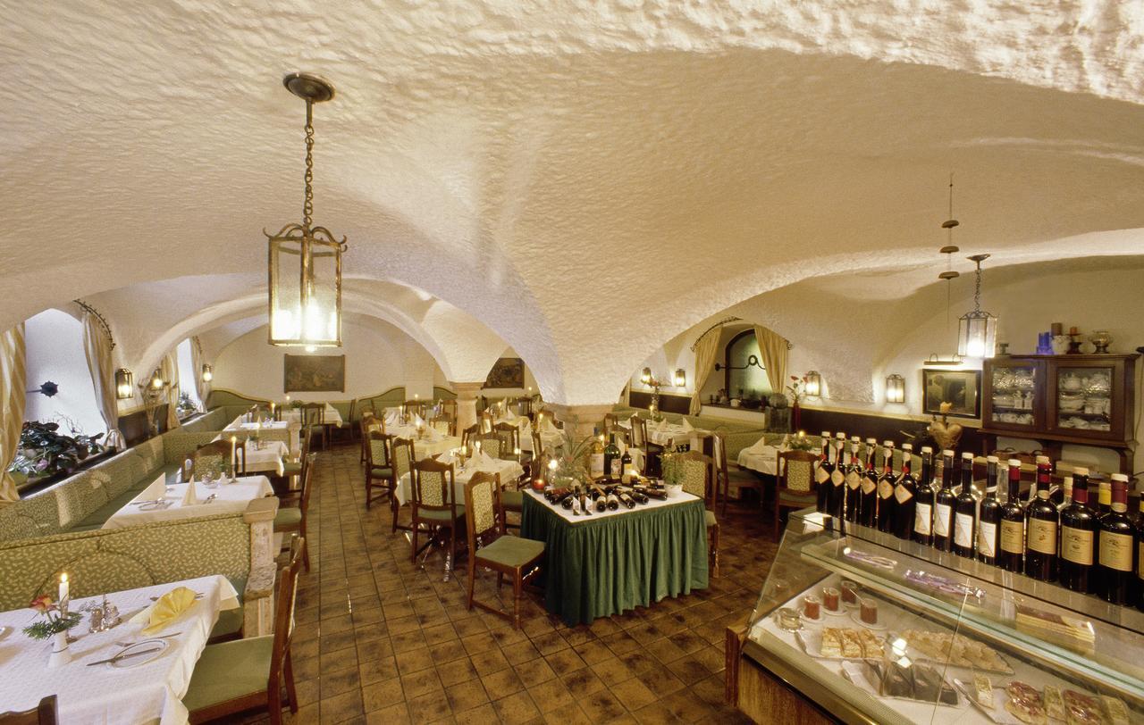 Hotel Gruenes Tuerl 바트슐러바흐 외부 사진