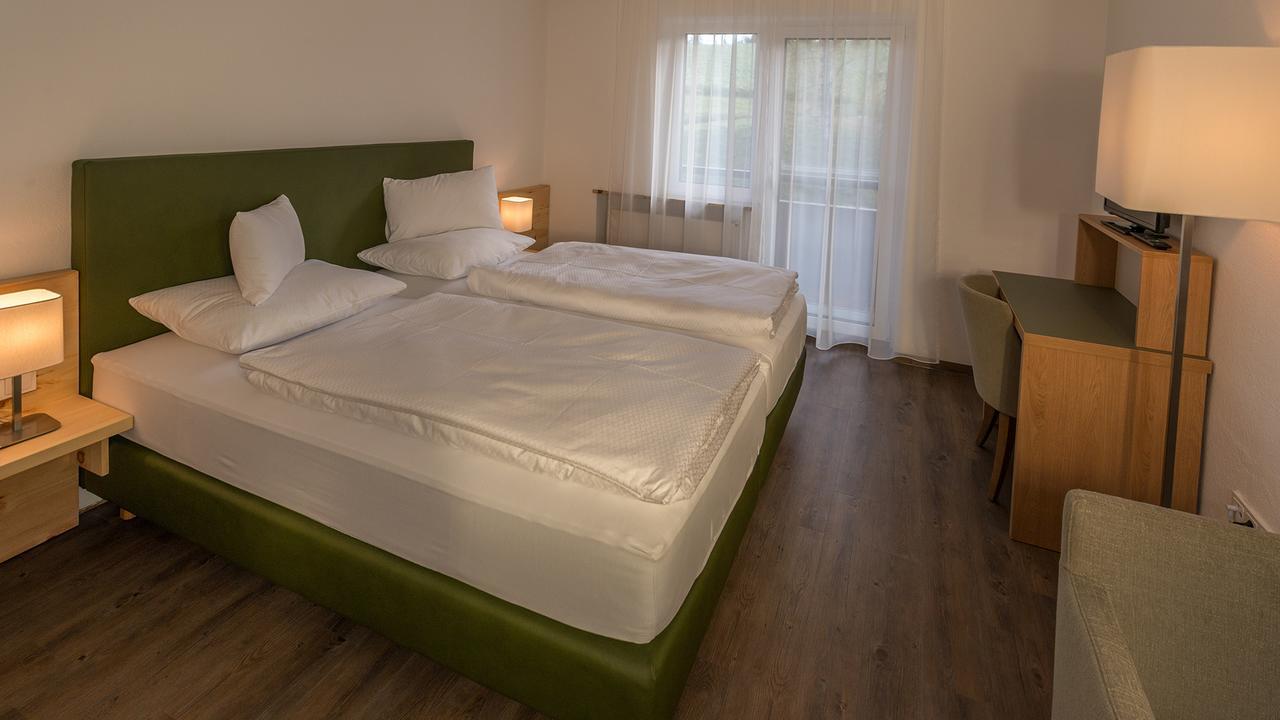 Hotel Gruenes Tuerl 바트슐러바흐 외부 사진